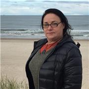 Licenciada en Historia, puedo ayudar a todas tus preguntas de estudiante a sacar ésta asignatura y la de historia del arte